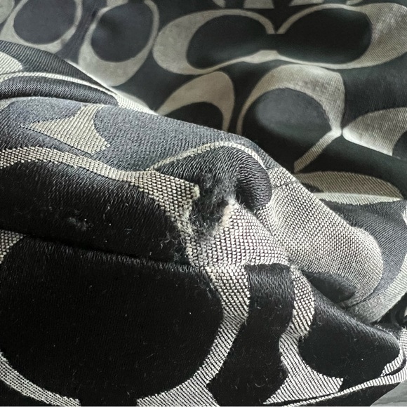 Coach Y2K Black & Gray Signature C Canvas Tote - Picture 5 of 7